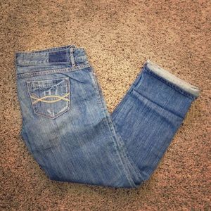 AF light/medium wash crops!